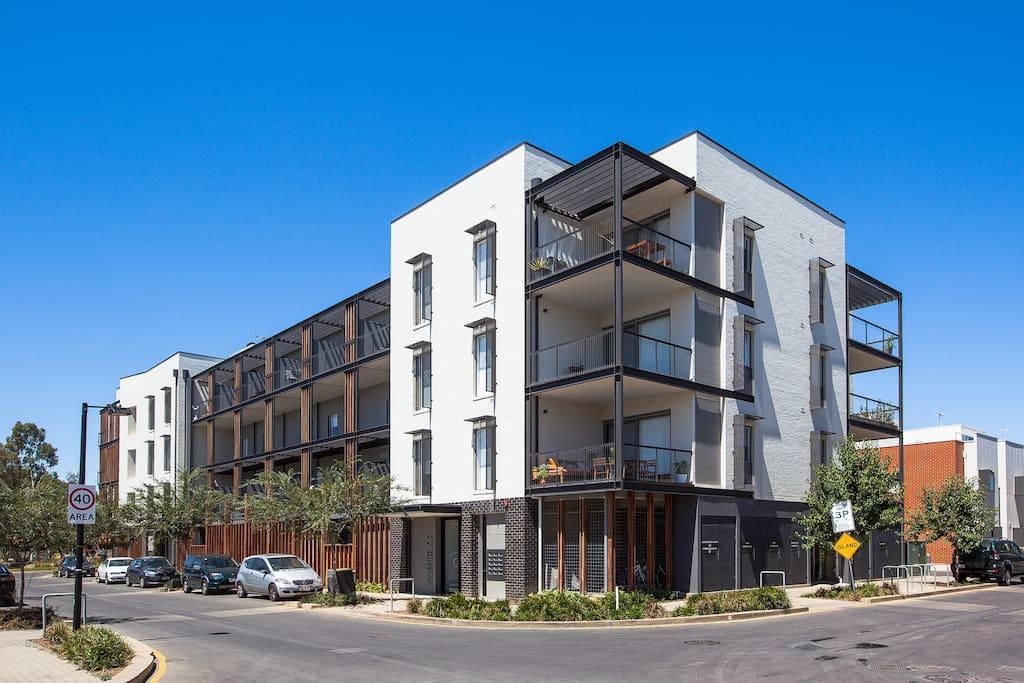Magnificent Apartment + Free Car Park Near Cbd Adelaide Bagian luar foto